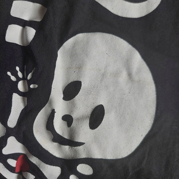 Maternity Punk Skeleton Graphic Tee - Picture 2 of 6
